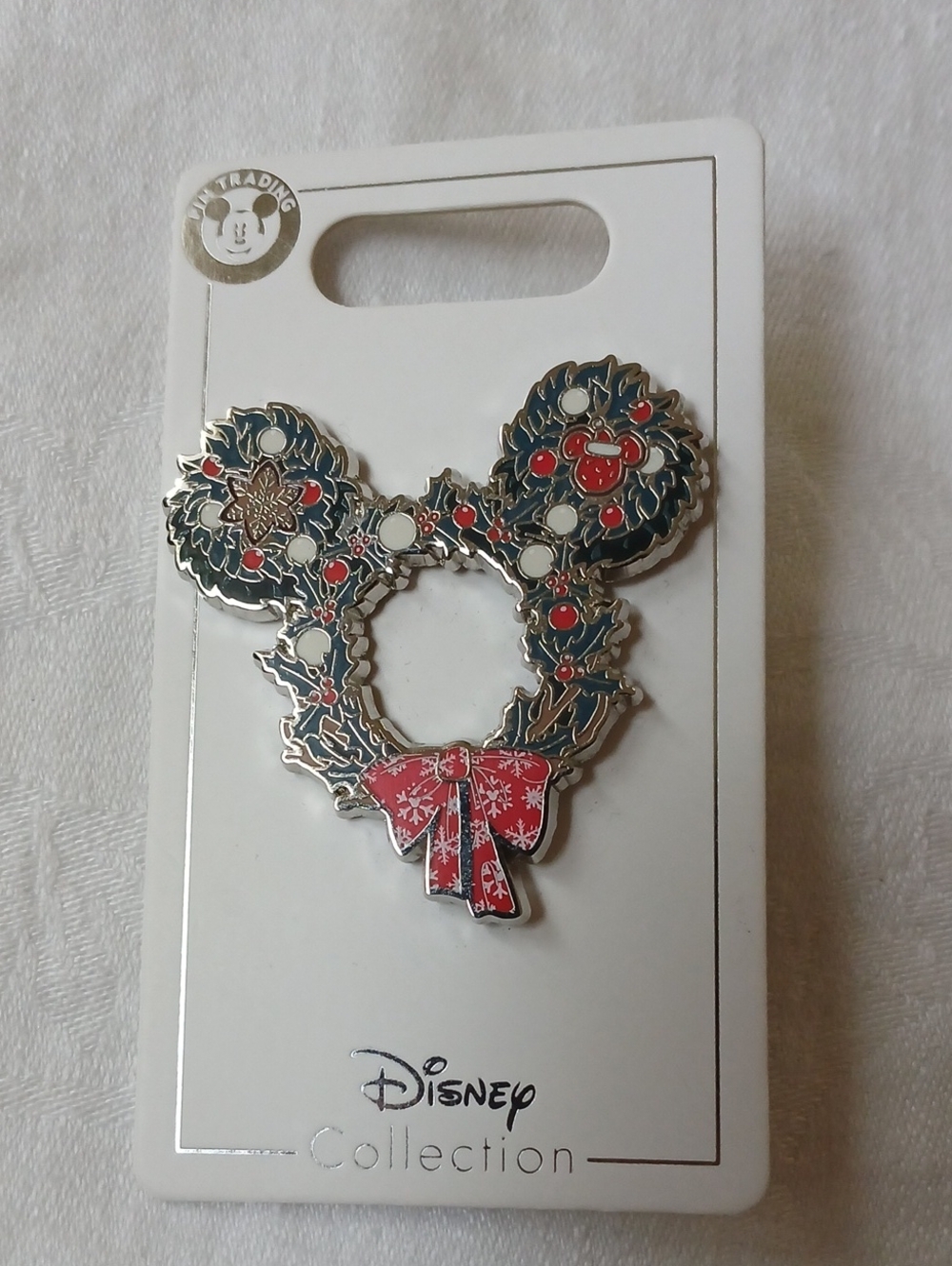 Disney Mickey Mouse Christmas Wreath Pin